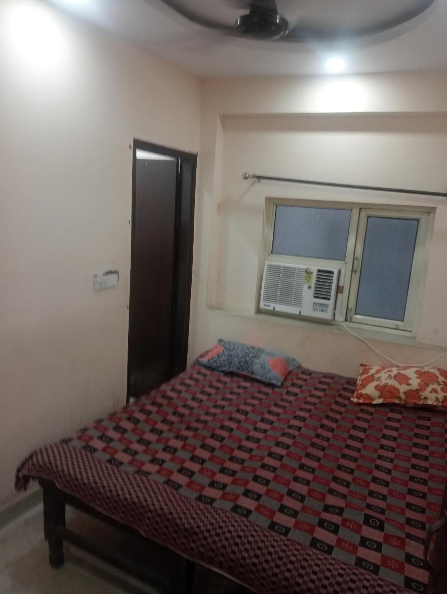 Ever Green Guest House Travel & Pg New Delhi Exterior foto